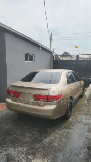 Honda Accord 2003 Gold