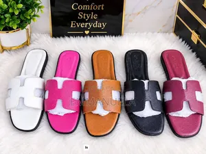 Ladies Shoe