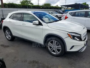 Mercedes-Benz GLA 250 2016 White
