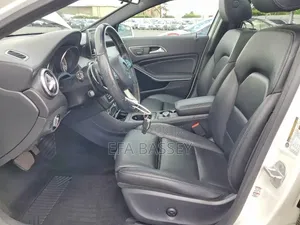 Mercedes-Benz GLA 250 2016 White