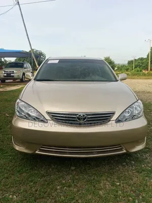 Toyota Camry 2003 Gold