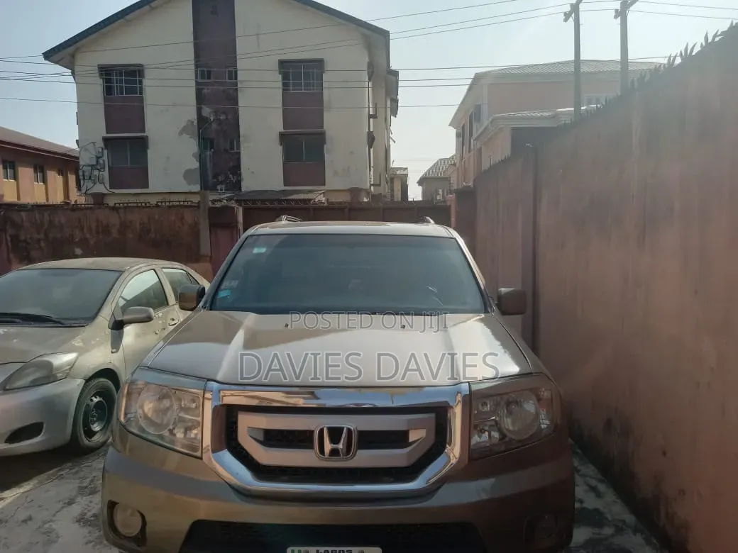 Honda Pilot 2010 Gold