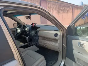 Honda Pilot 2010 Gold