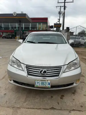 Lexus ES 350 2010 Silver