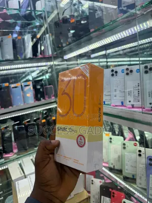 New Tecno Spark 30 Pro 128 GB Black