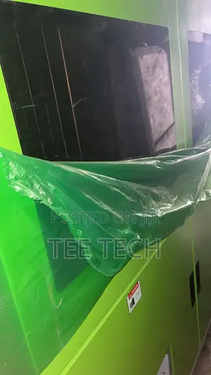 3 Cavities Pet Blowing Machine for Bottle Water Production