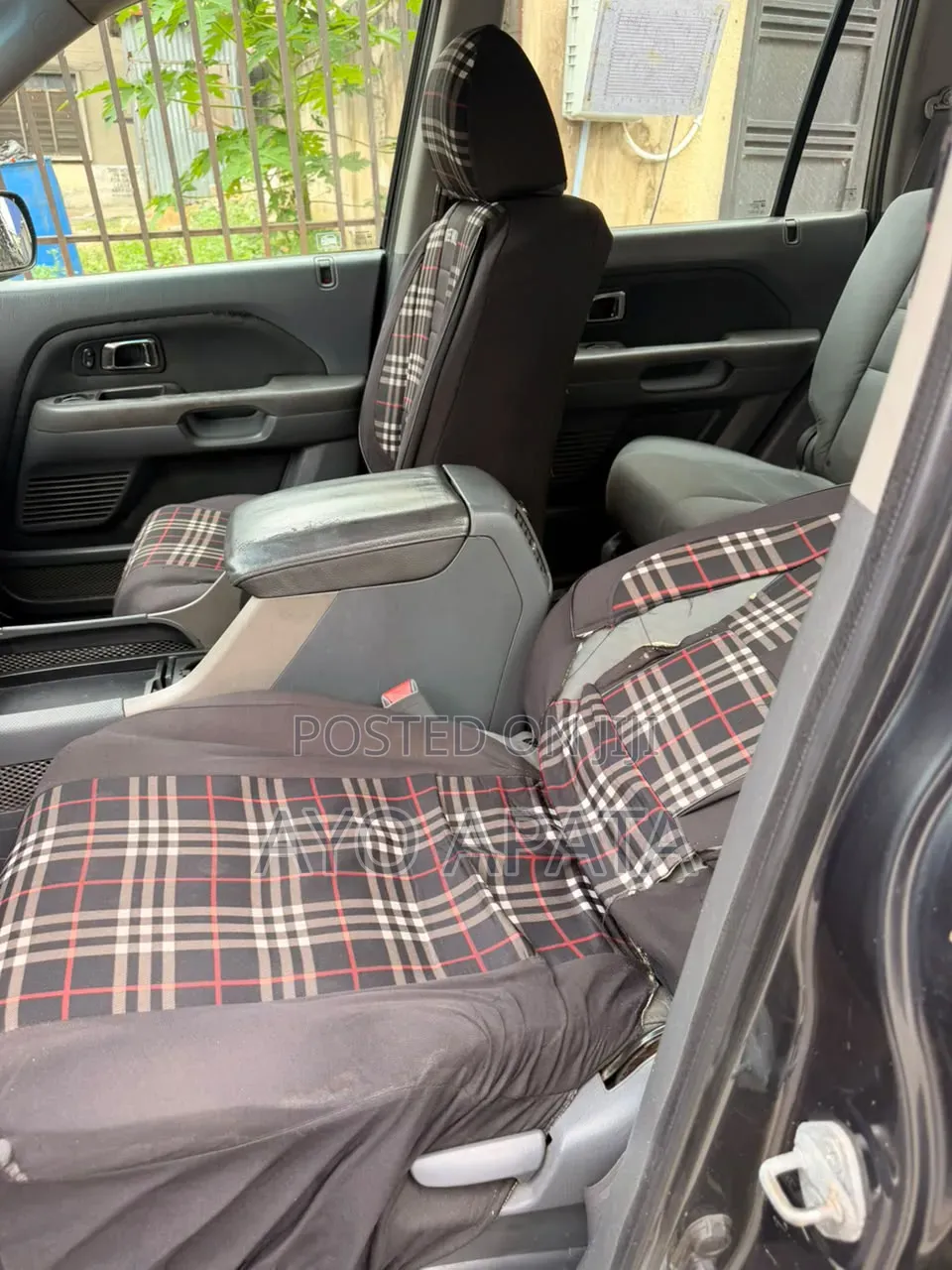 Honda Pilot 2005 Gray