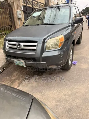Honda Pilot 2005 Gray