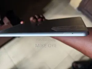 Apple iPad 10.2 (2019) 32 GB Silver