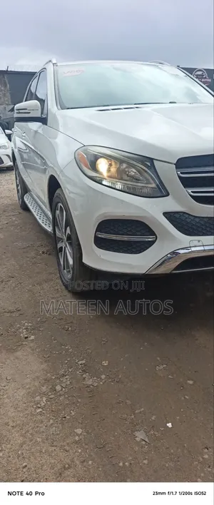 Mercedes-Benz GLE-Class GLE 350d 4MATIC 2016 White