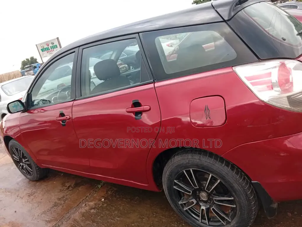 Toyota Matrix 2004 Red