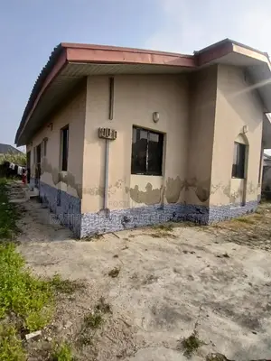 4bdrm Duplex in Hrc, Ajah for sale