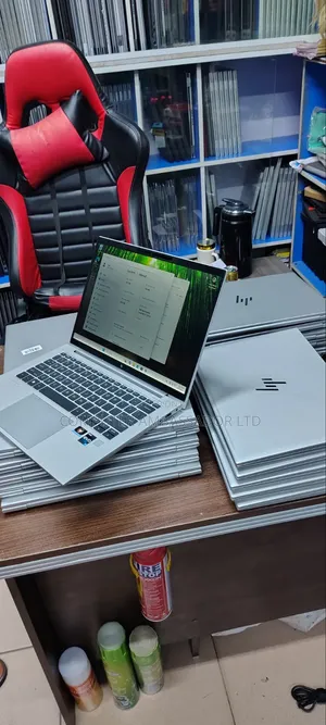 Laptop HP EliteBook 840 G9 16GB Intel Core i7 SSD 512GB