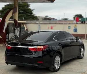 Lexus ES 350 FWD 2013 Black