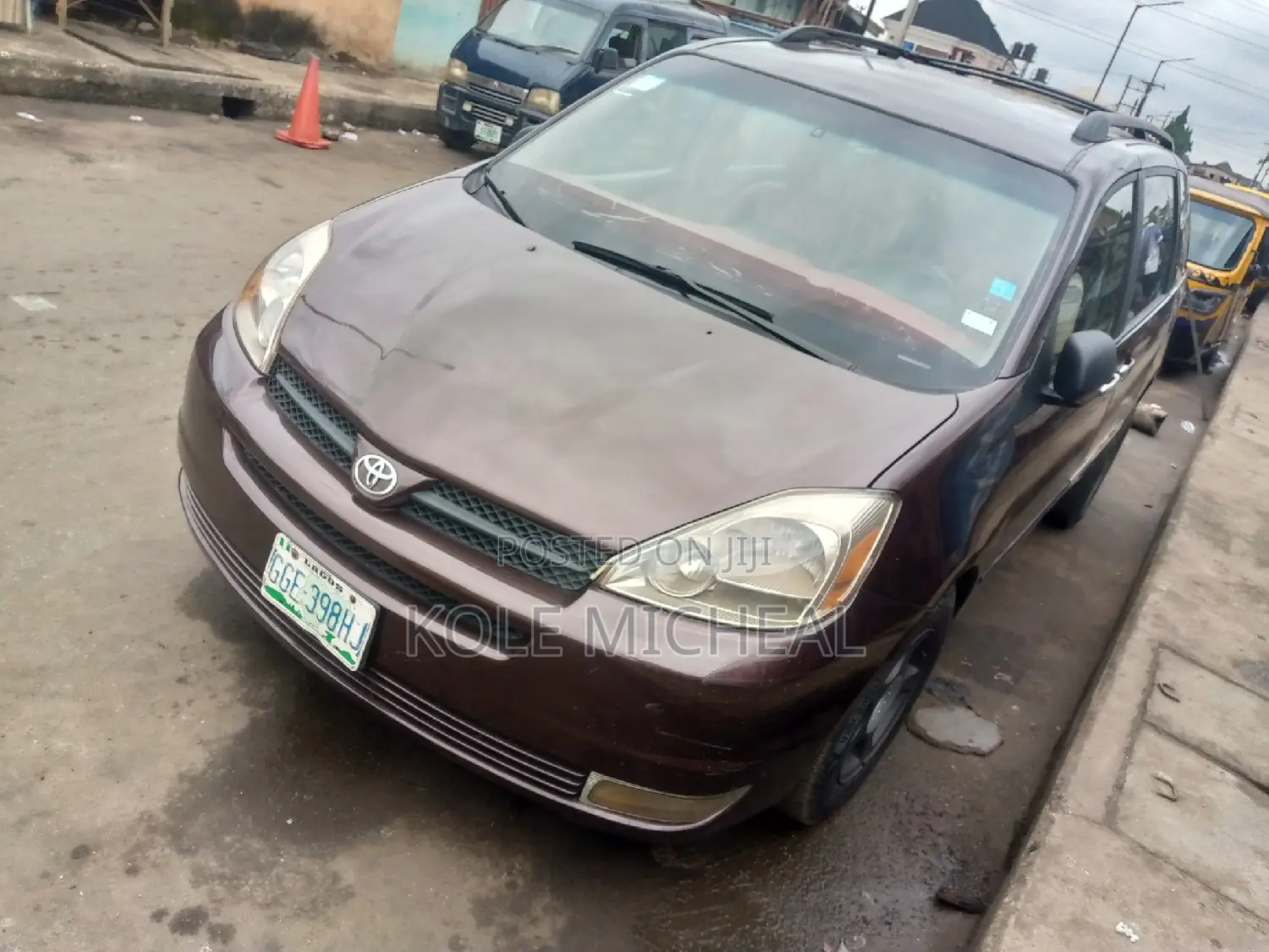 Toyota Sienna 2004 Brown