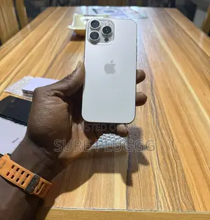 Apple iPhone 16 Pro Max 256 GB Gold