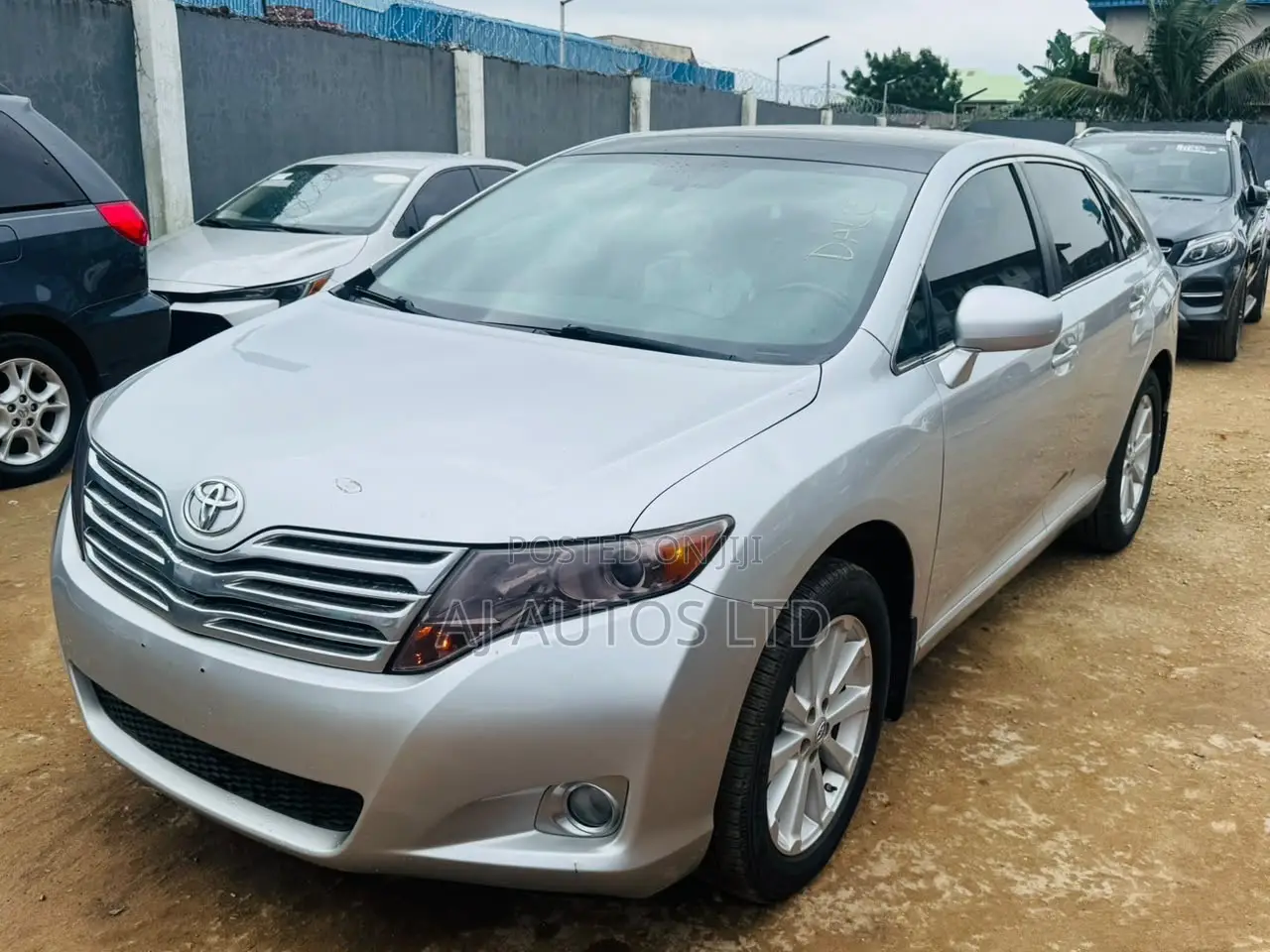 Toyota Venza 2010 Silver