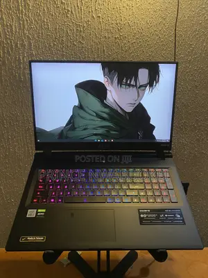 Laptop Gigabyte AERO 17 16GB Intel Core i7 SSD 1T