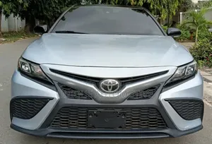 Toyota Camry 2022 Silver
