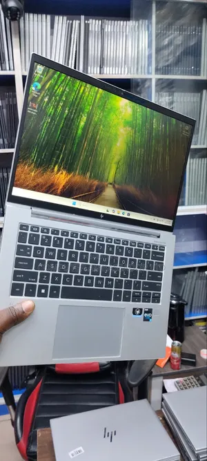 Laptop HP EliteBook 840 G9 16GB Intel Core i7 SSD 512GB