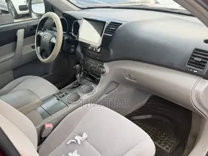 Toyota Highlander Sport 2010 Burgundy