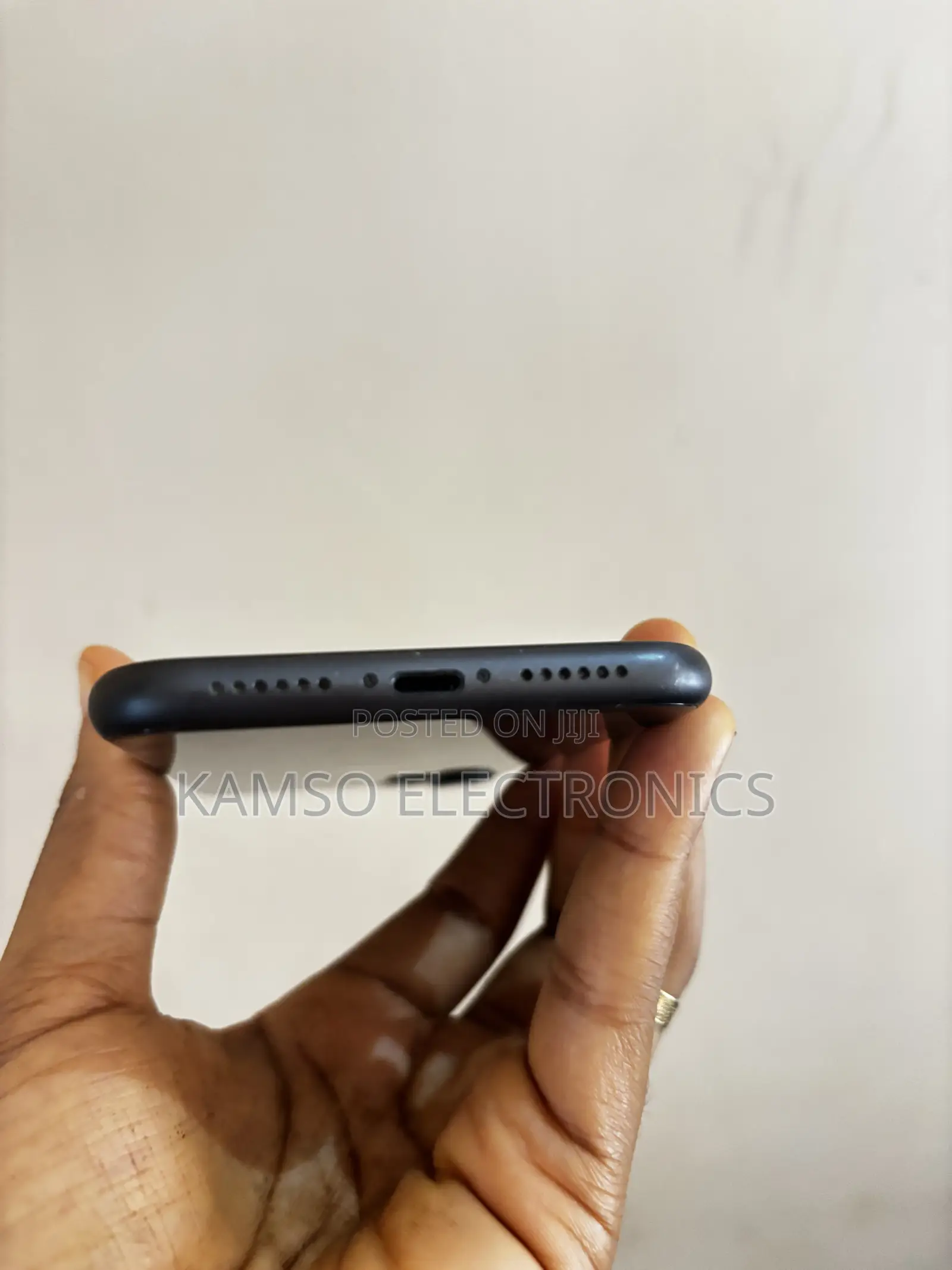 Apple iPhone 11 64 GB Black