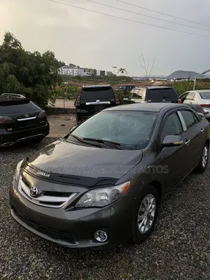 Toyota Corolla LE 4dr Sedan (1.8L 4cyl 4A) 2013 Gray