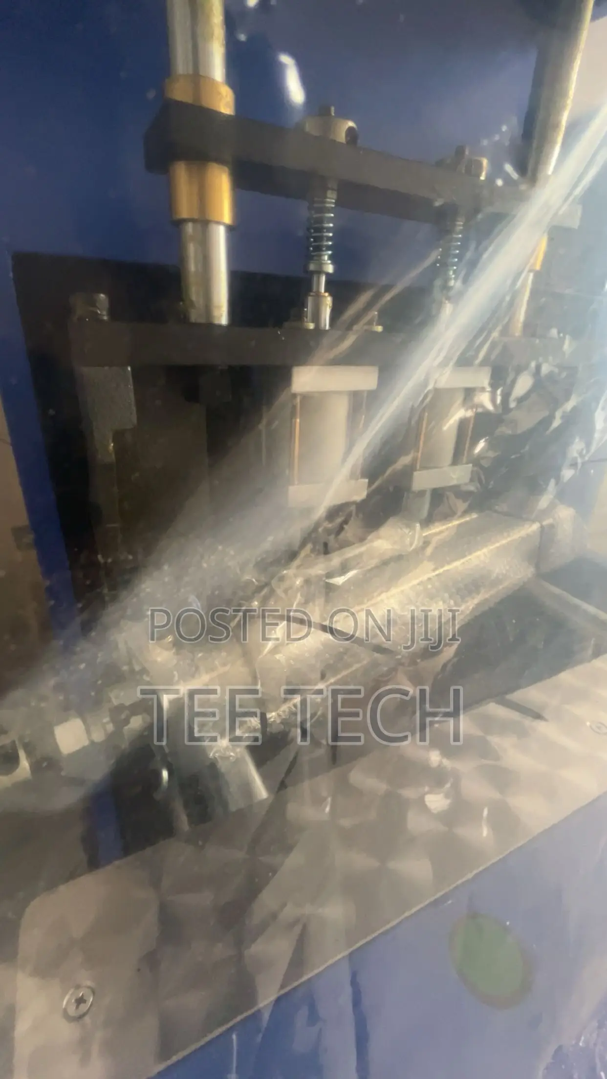 2 Cavities Pet Blowing Machine