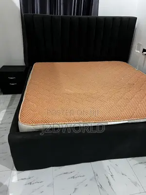6x6 Bed Frame + Mouka Orthopedic Mattress – Clean Strong