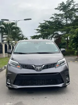 Toyota Sienna 2019 Gray