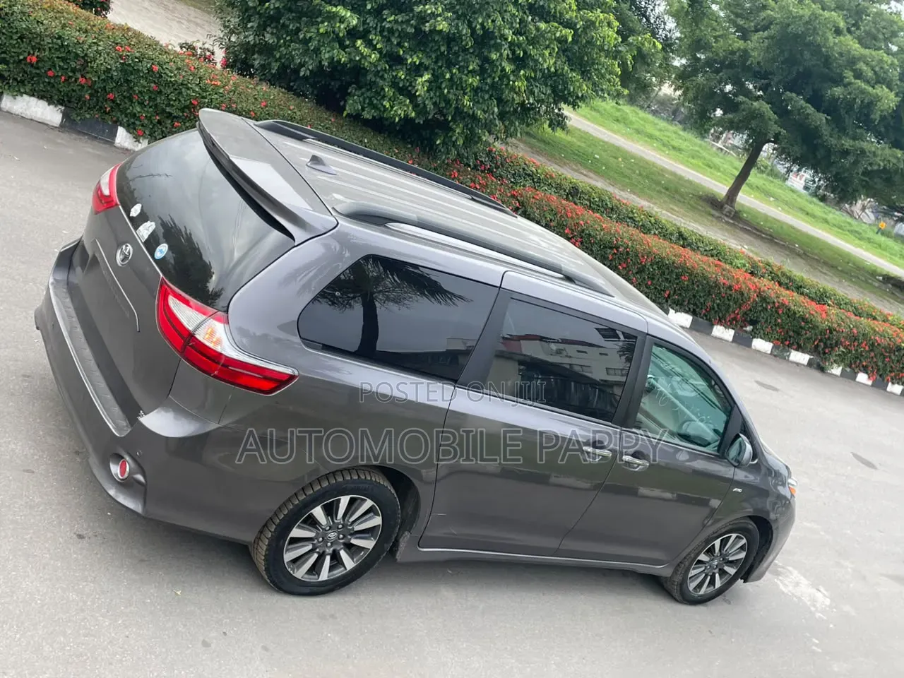 Toyota Sienna 2019 Gray