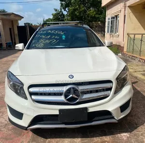 Mercedes-Benz GLA 250 2017 White