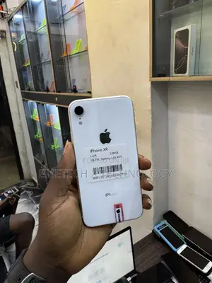 Apple iPhone XR 128 GB White