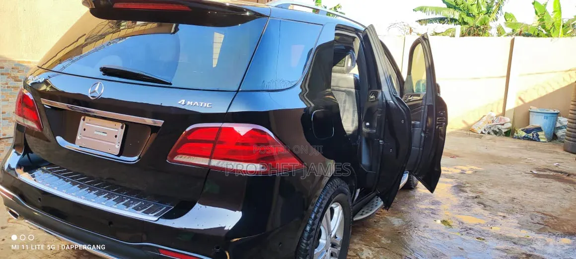 Mercedes-Benz M Class 2012 Black