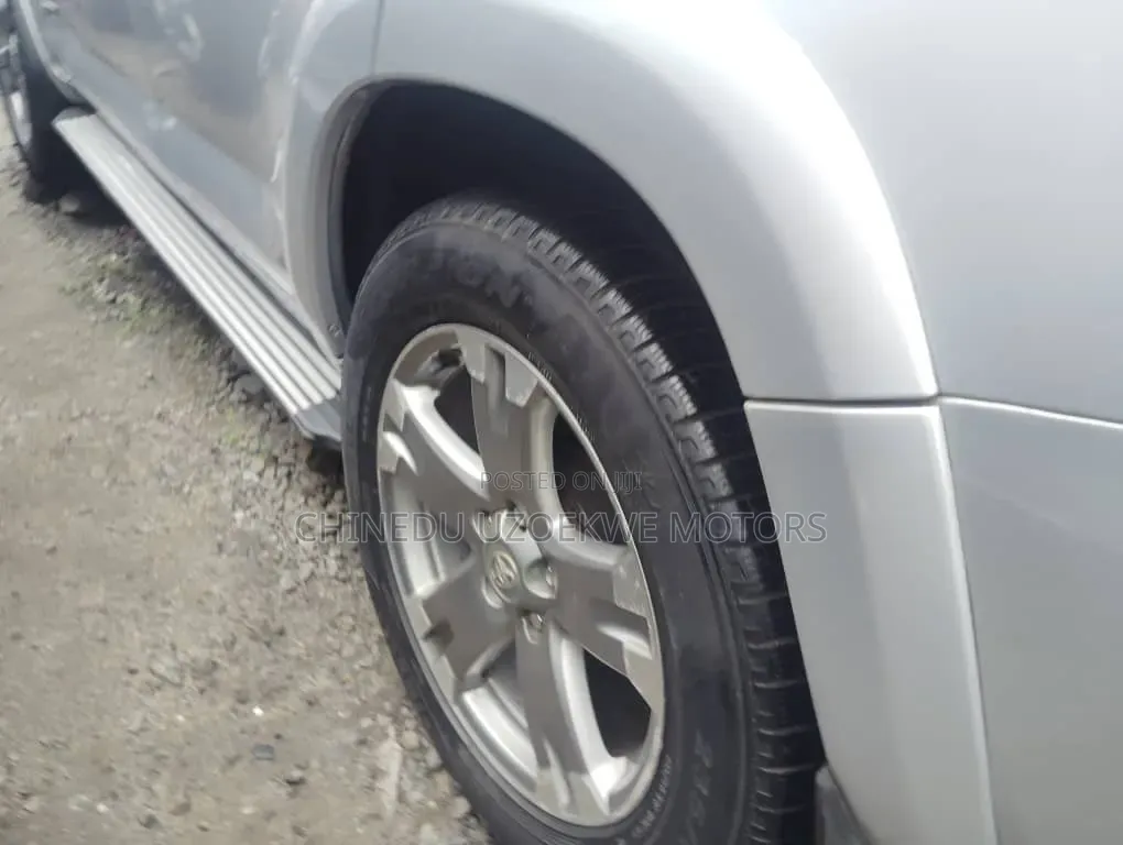 Toyota RAV4 2011 Silver
