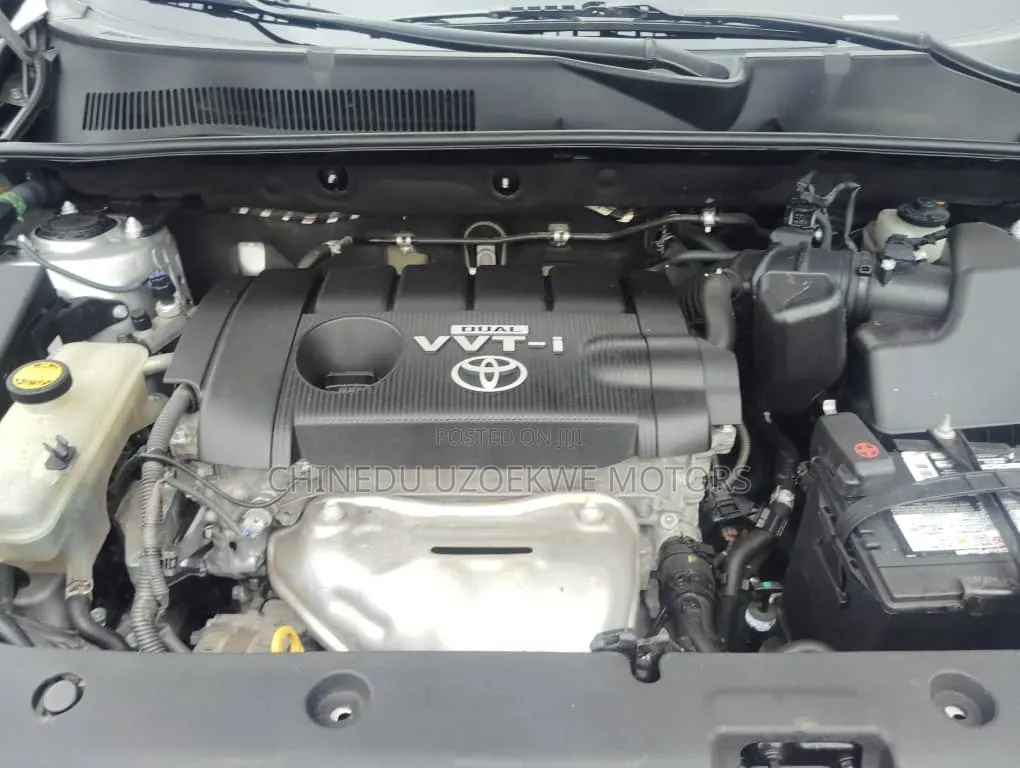 Toyota RAV4 2011 Silver