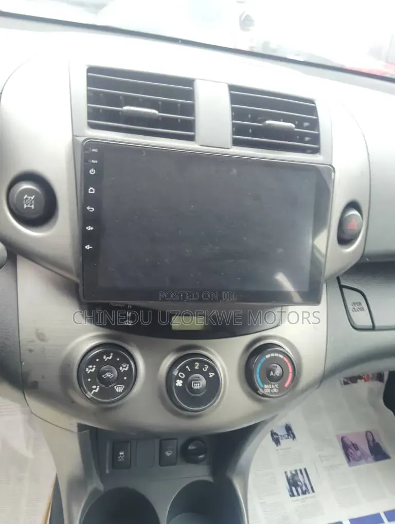 Toyota RAV4 2011 Silver
