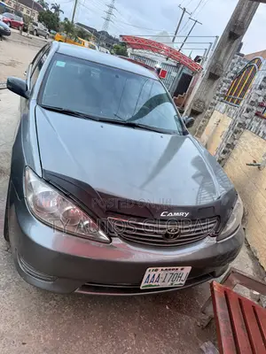 Toyota Camry 2006 Gray