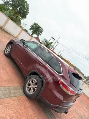 Toyota Highlander XLE 4dr SUV AWD (3.5L 6cyl 6A) 2014 Brown