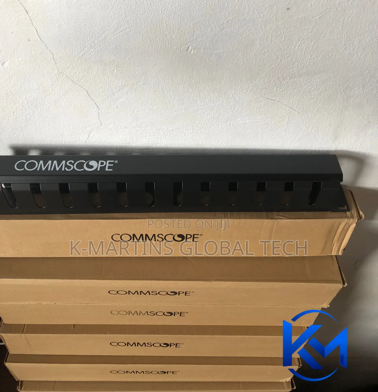 CommScope Cable Organizer 19 Inch Rack Cable Management Panel