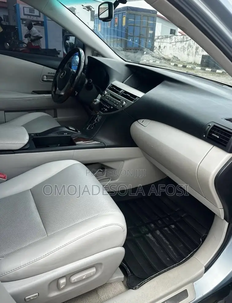 Lexus RX 2011 Silver