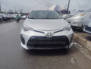 Toyota Corolla 2018 Silver