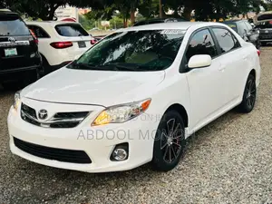 Toyota Corolla 2011 White