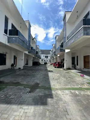4bdrm Duplex in Ikota Gra for rent