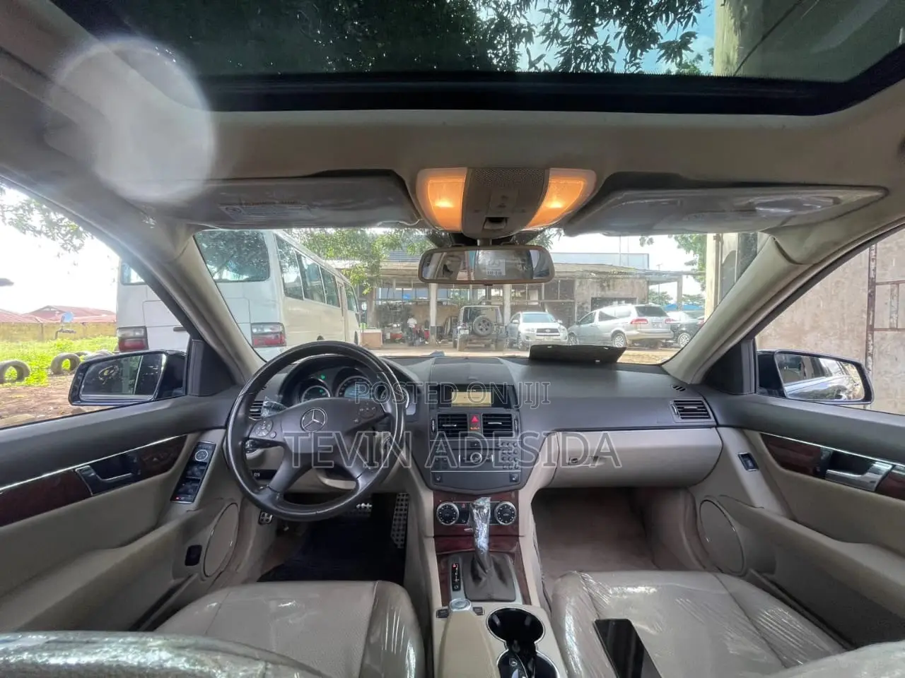 Mercedes-Benz C250 2011 Blue
