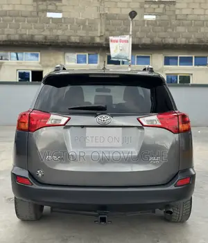 Toyota RAV4 XLE AWD (2.5L 4cyl 6A) 2013 Gray
