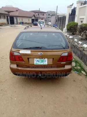 Nissan Primera 1.8 Visia 2006 Gold
