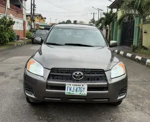 Toyota RAV4 2011 Brown