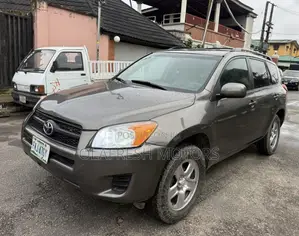 Toyota RAV4 2011 Brown