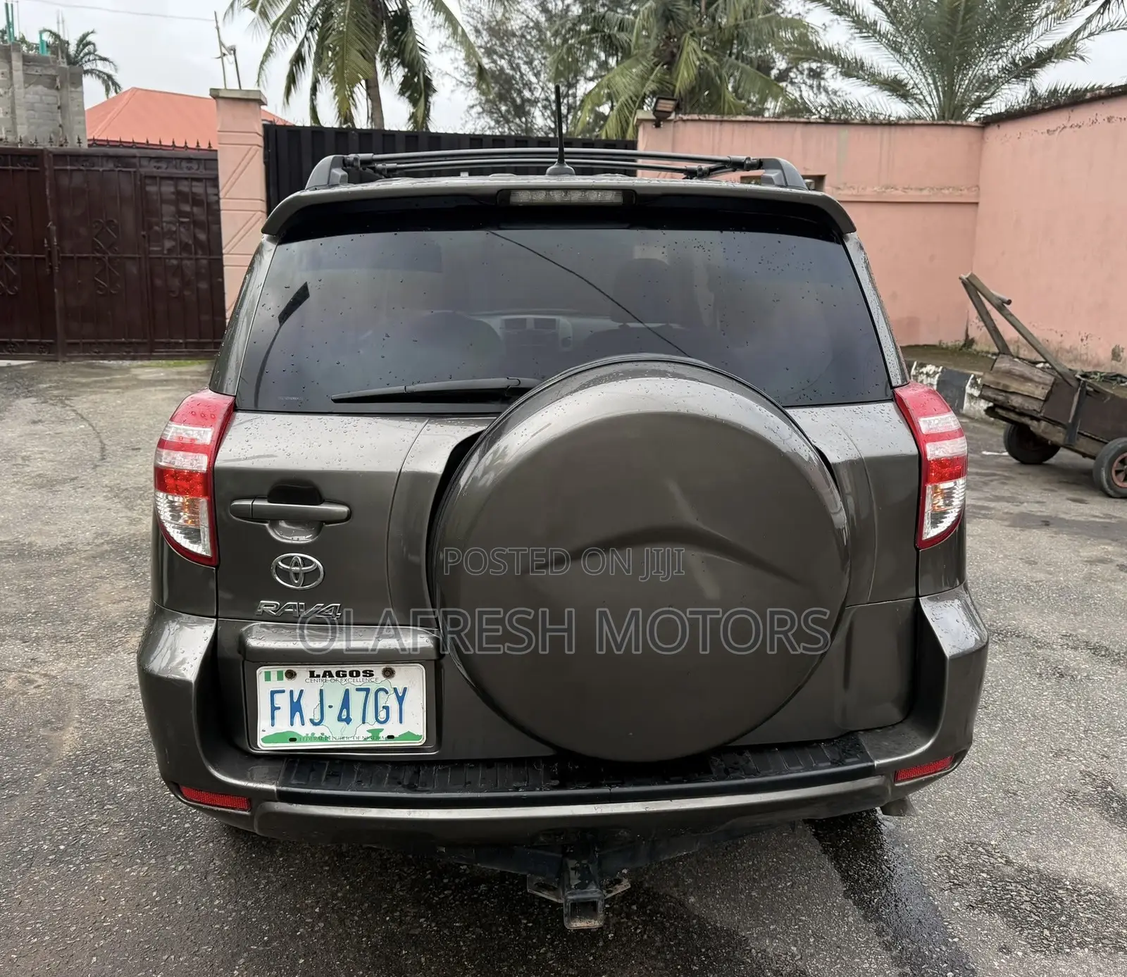 Toyota RAV4 2011 Brown